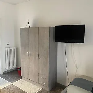 A Casa Di Giallo Oda ve Kahvaltı